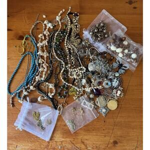 Broken Necklace Lot Craft Repair Jewelry Mixed Chains Pendants Destash Variety